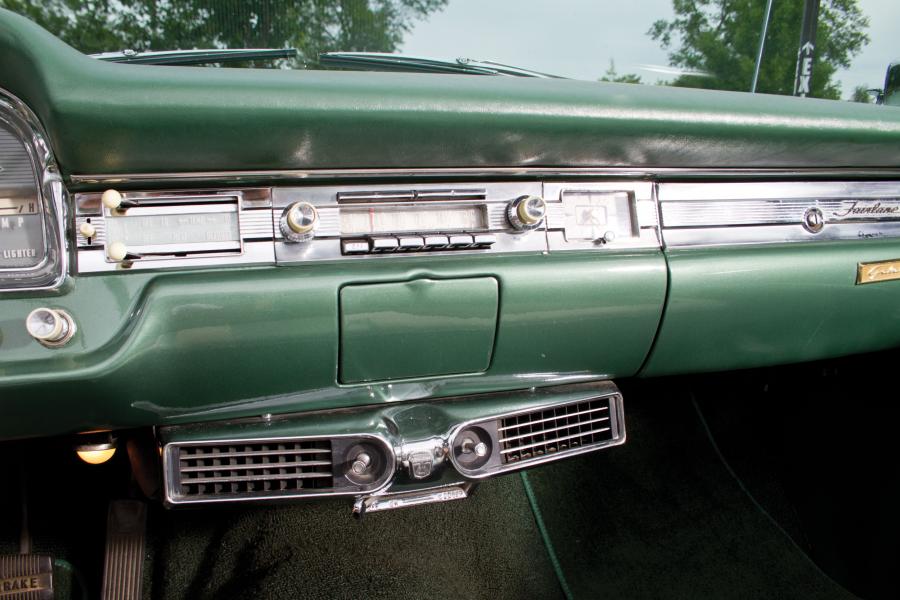  Ford Galaxie Skyliner Retractable Hardtop 1959 года  (фото 15 из 60)